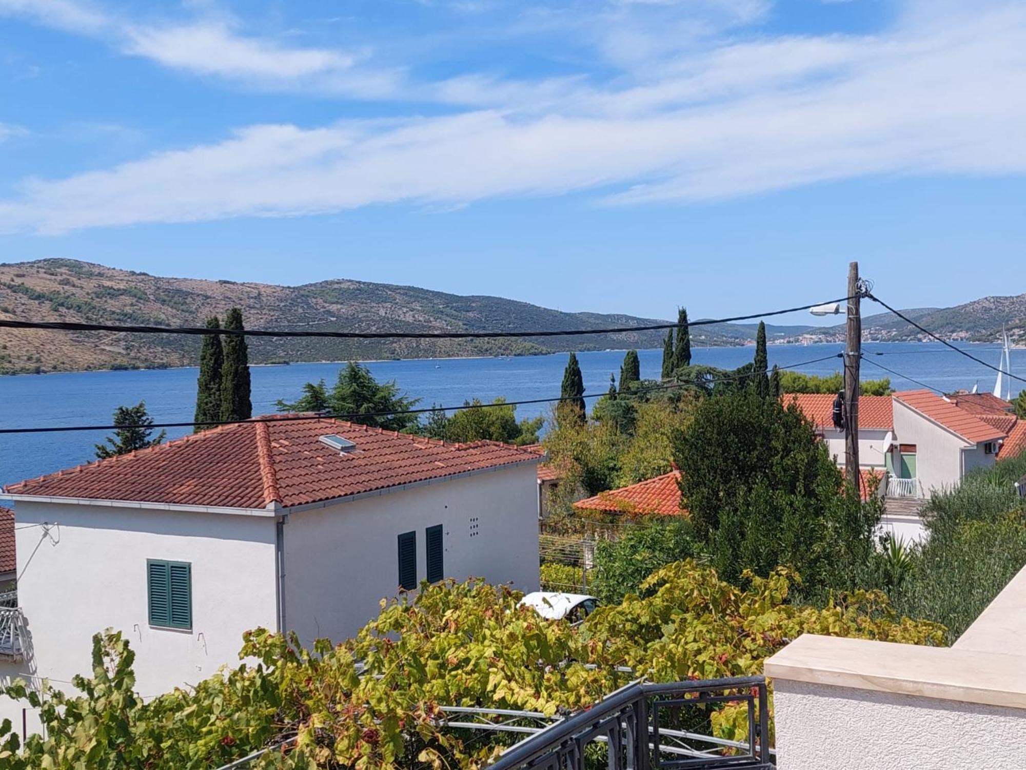 Villa Apartments Oliva Сегет-Враница Экстерьер фото