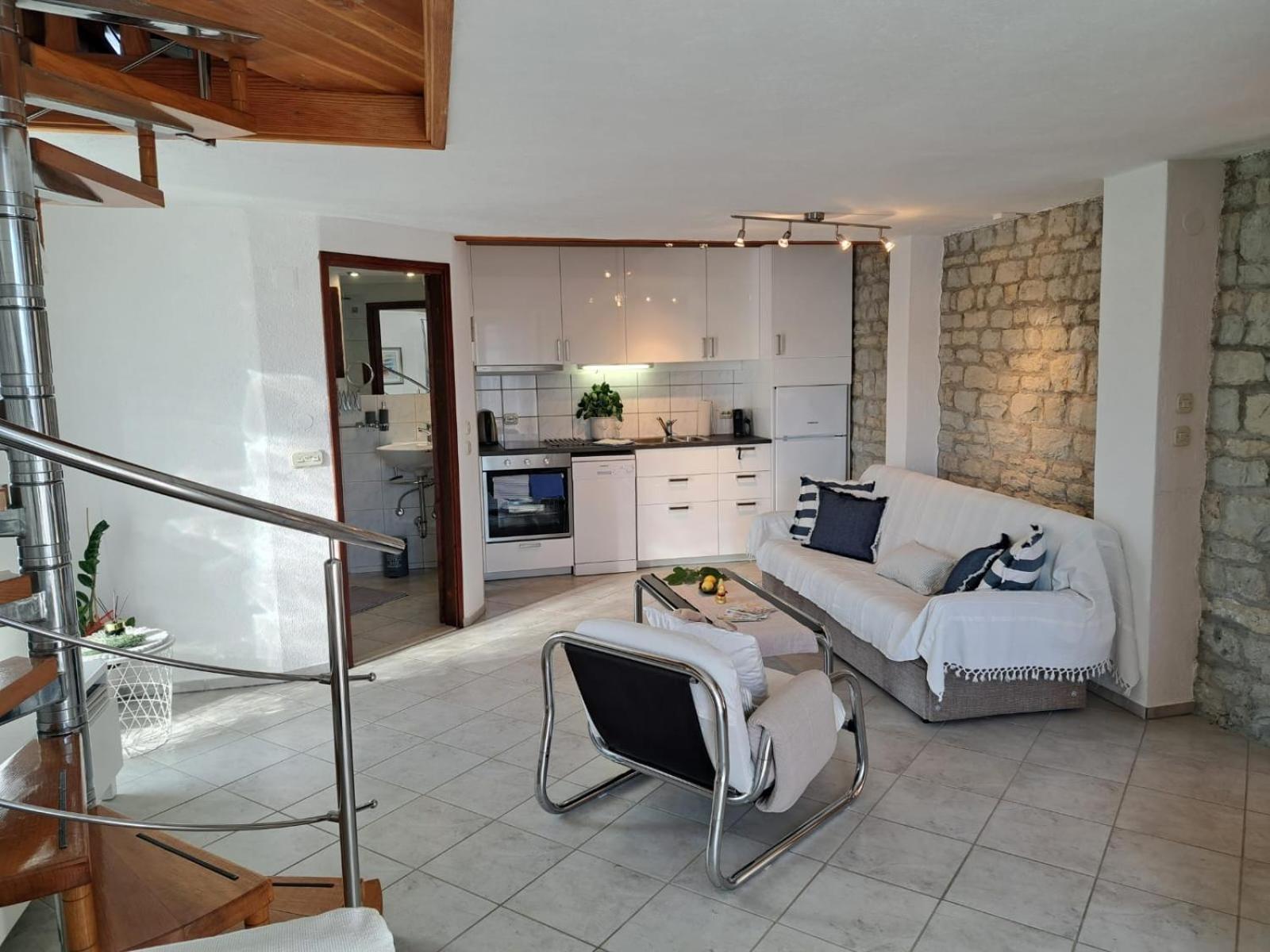 Villa Apartments Oliva Сегет-Враница Экстерьер фото